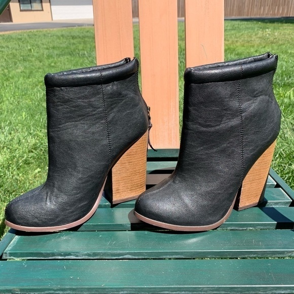 Torrid Vazan stacked heel ankle boots - Picture 10 of 10